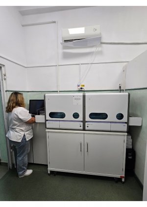 Aparat_automat_biochimie_urinara_cobas_u601-u701.jpg